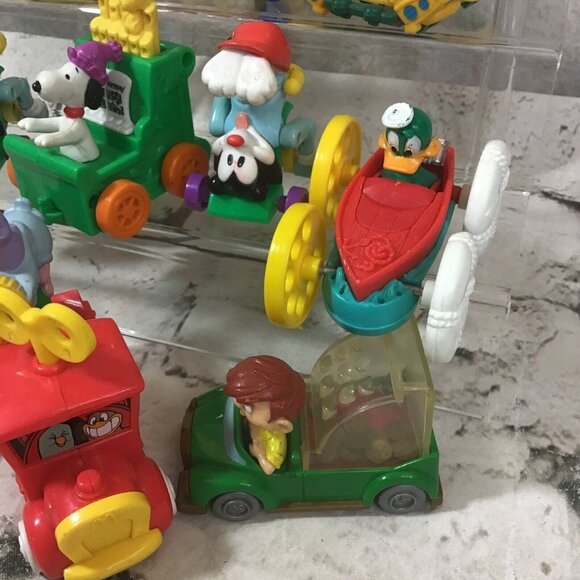 Vintage 90’s Warner Bros Animaniacs Tiny Tunes Flip Cars Snoopy Lot 14 McDonalds - Picture 4 of 9